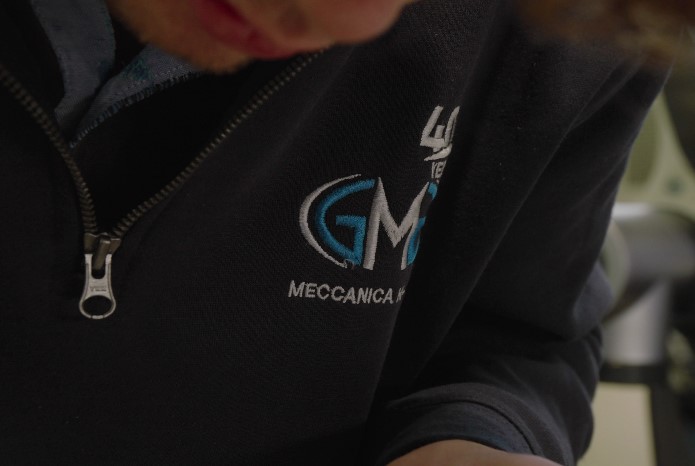 GMG SRL Hitech Officina Meccanica - Panoramica dall'alto dell'azienda che mostar impinato fotovoltaico per indipendenza energetica